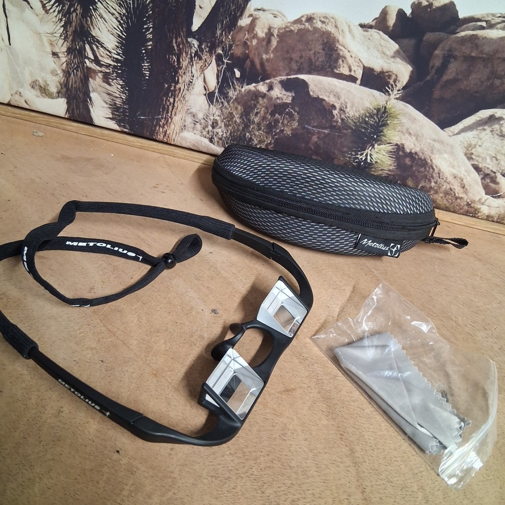 Metolius Upshot Belay Glasses Rock Climbing Prism Glasses Black with Case
